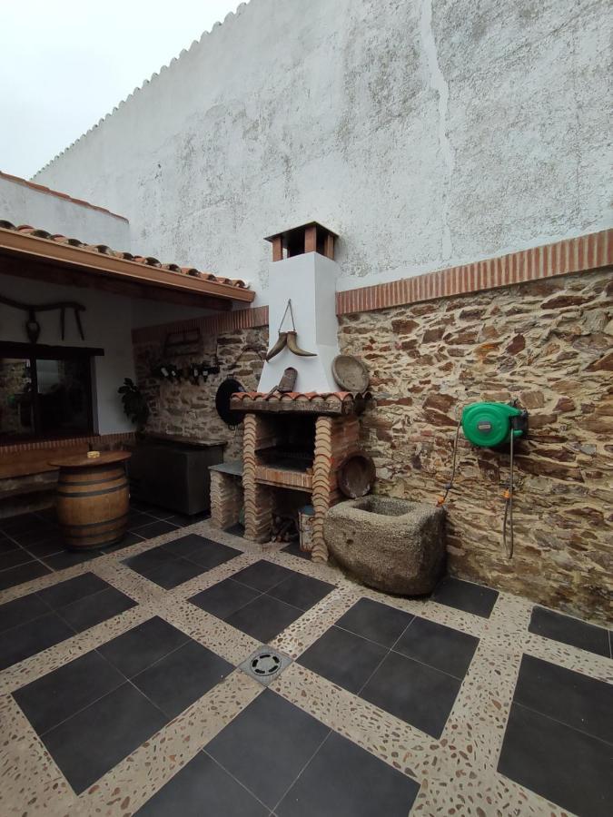 Casa Rural La Carriona Segura de Leon Ngoại thất bức ảnh