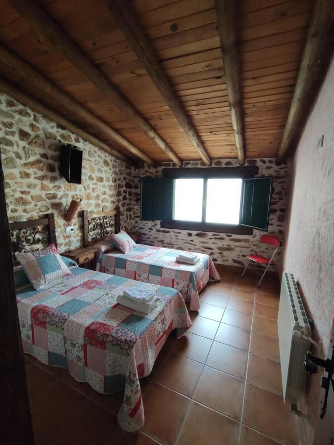 Casa Rural La Carriona Segura de Leon Ngoại thất bức ảnh